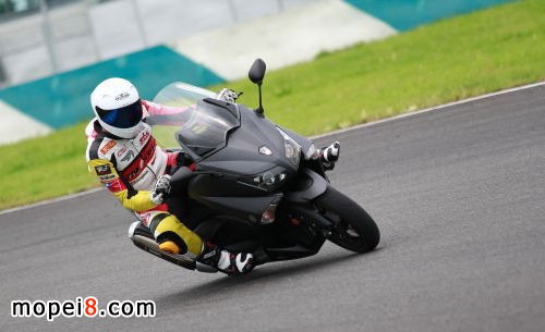 _(ti)ýu(png)y(c)YAMAHA TMAX 530