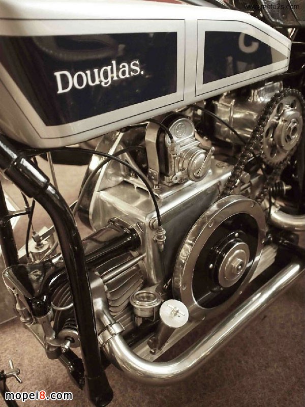 Ӣ˹Ħ܇Douglas