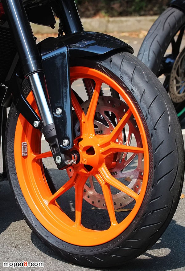 Ħ܇ԇ{2014KTM DUKE390