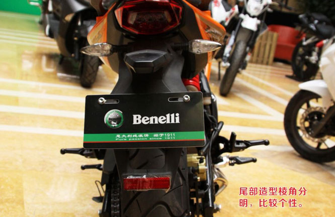 ؐ{Benelli {BJ300GSĦuy